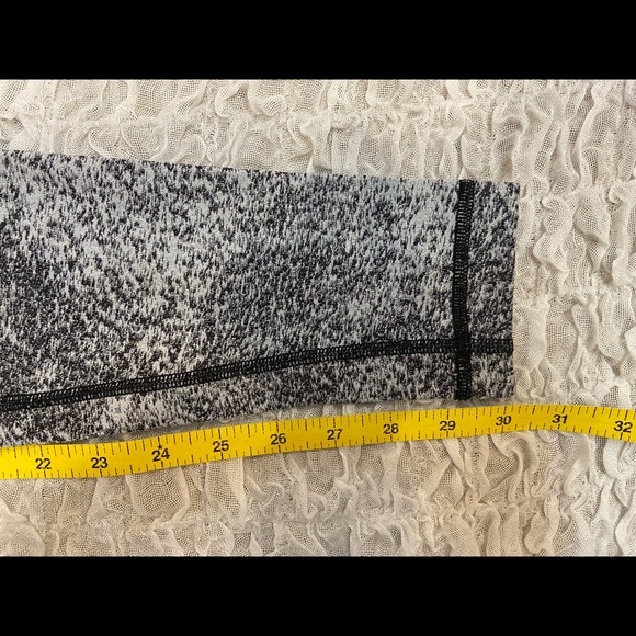 Lululemon Wunder Under Tights Luon High Rise Yoga Workout Barre Leggings size 6 - Picture 6 of 7